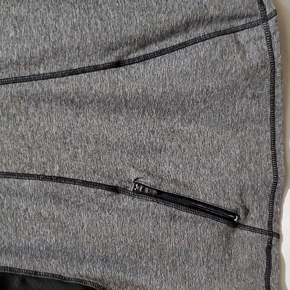 SZ. L/G WOMEN'S CHAMPIONS LONGSLEEVE ATHLETIC RUNNING TOP - Picture 8 of 9